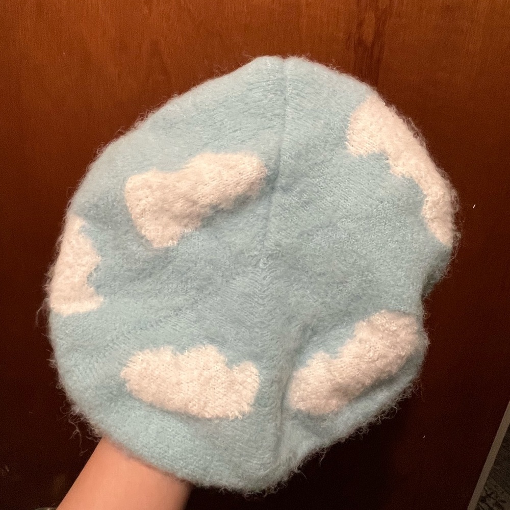 Cloud Beret